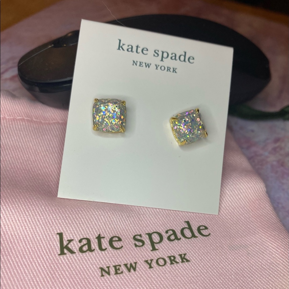 Kate Spade square stud earrings. - Picture 3 of 4